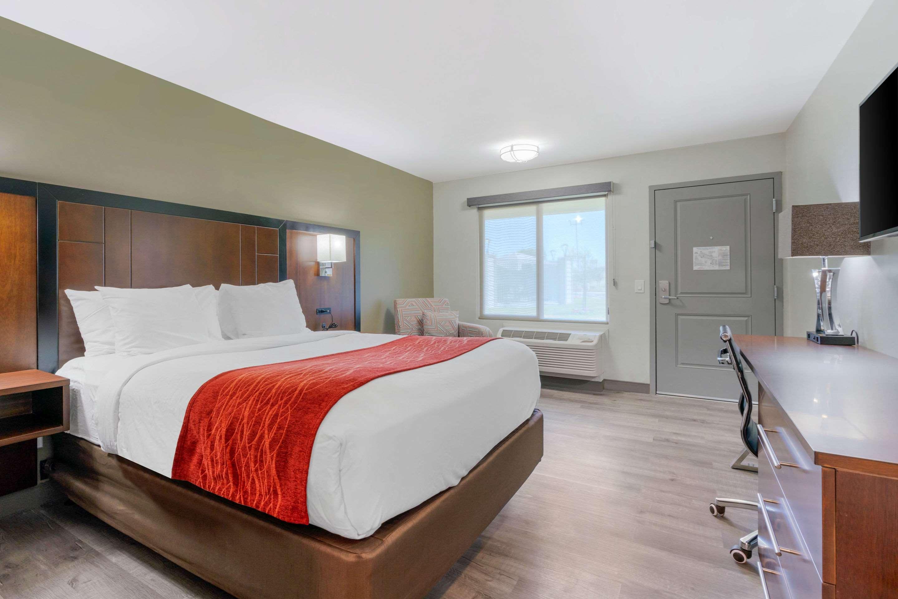 Comfort Inn Антиох Екстериор снимка